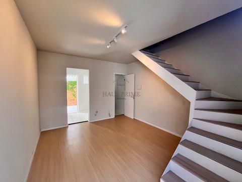 Casa à venda em Cotia, Chácara Tropical (Caucaia do Alto), com 2 quartos, com 50 m²