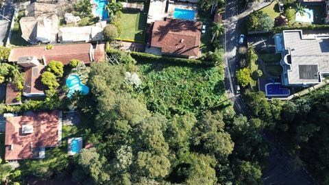Terreno à venda em Cotia, Algarve, com 1403 m², Condomínio Jardim Algarve