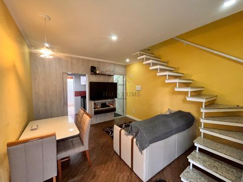 Casa à venda em Cotia, Chácara Tropical (Caucaia do Alto), com 2 quartos, com 50 m²