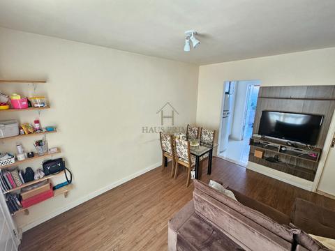 Casa à venda em Cotia, Água Espraiada (Caucaia do Alto), com 2 quartos, com 49 m²