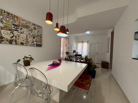 Casa à venda em Cotia, Chácara Pavoeiro, com 3 quartos, com 129.92 m², Villagio Di Fiori